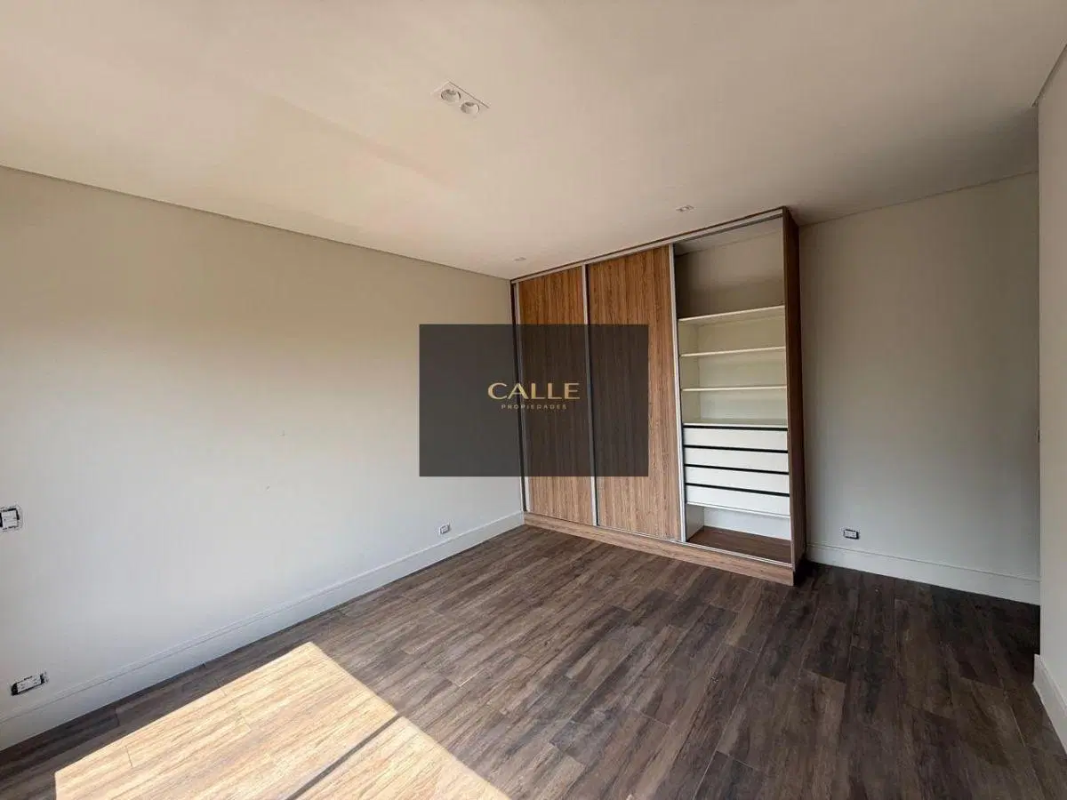 Dúplex en venta c/ cochera en Las Heras 3