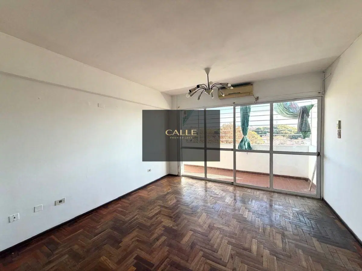 Departamento en venta c/ cochera en 1.ª Sección Parque Central 3
