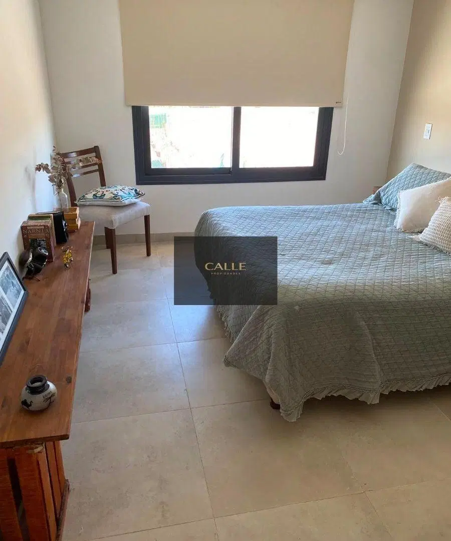 Casa en alquiler c/ cochera en Maipú 2