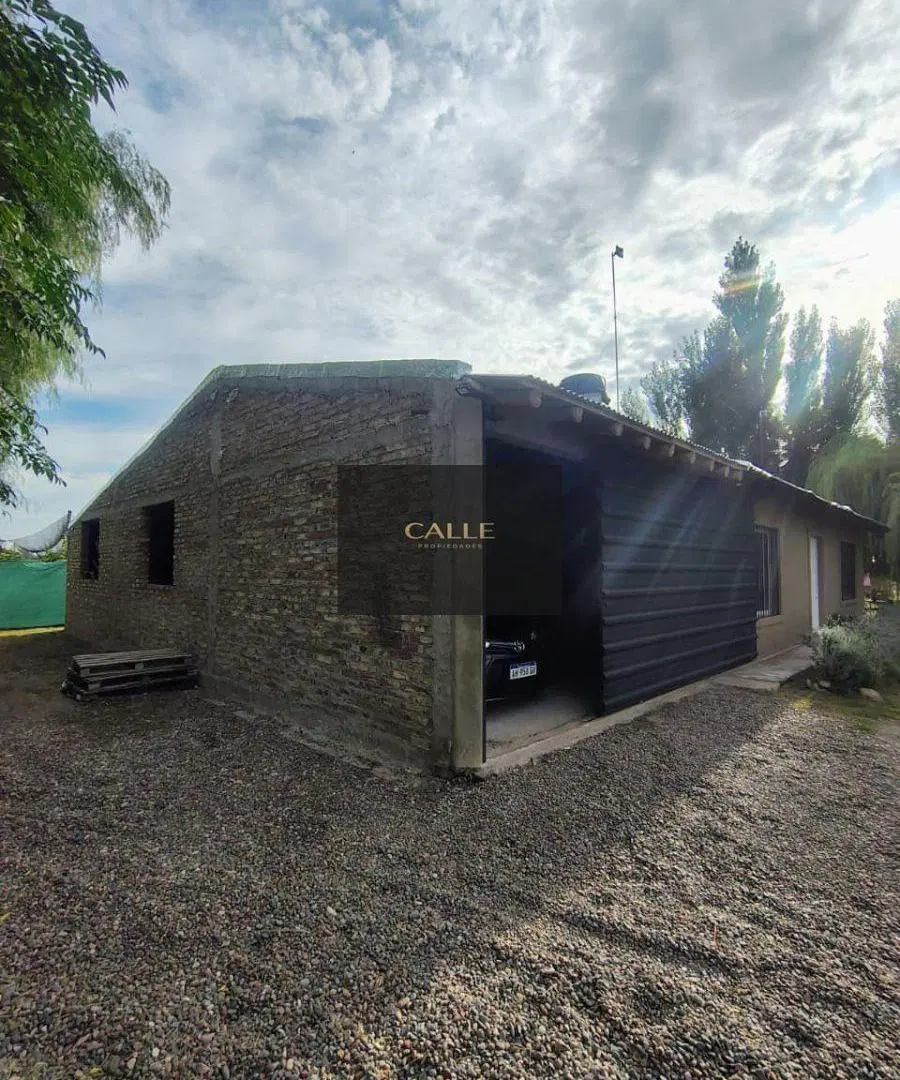 Casa en venta c/ cochera en Maipú 2