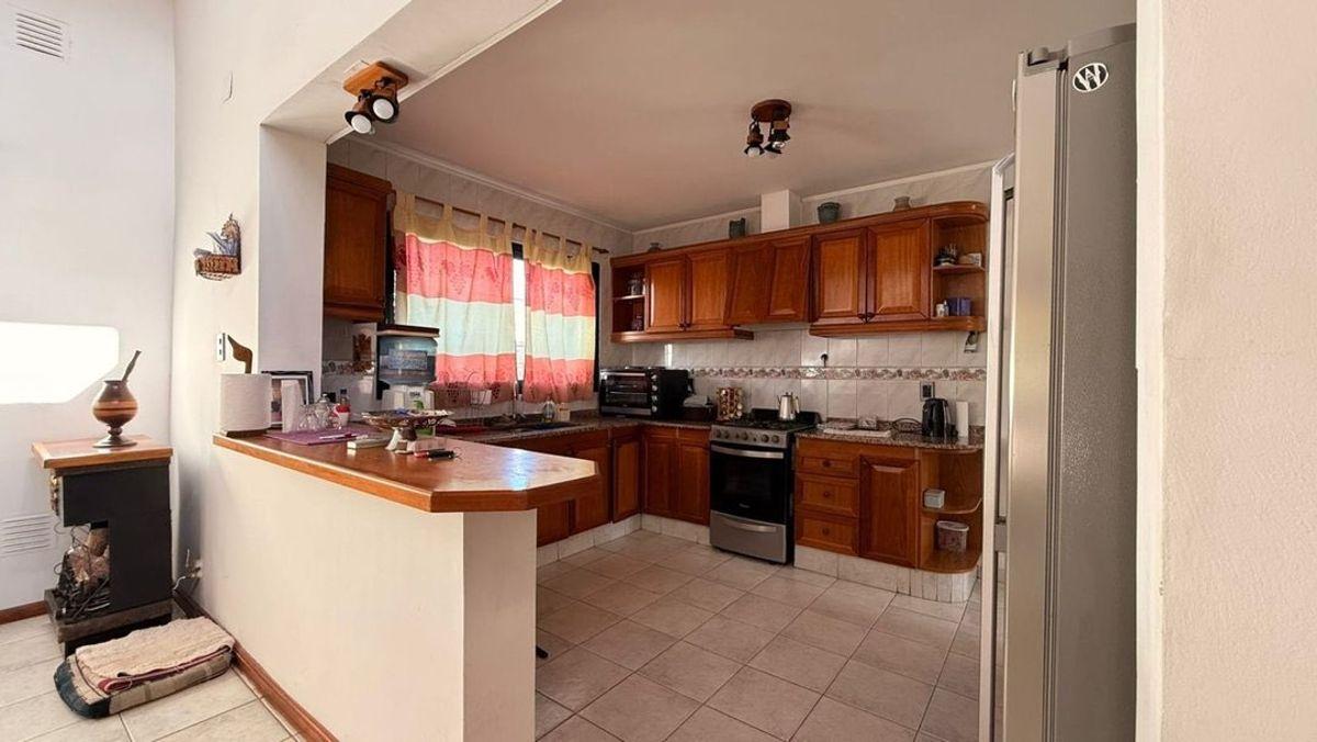 Foto de Casa en venta c/ cochera en Luján de Cuyo, imagen 3