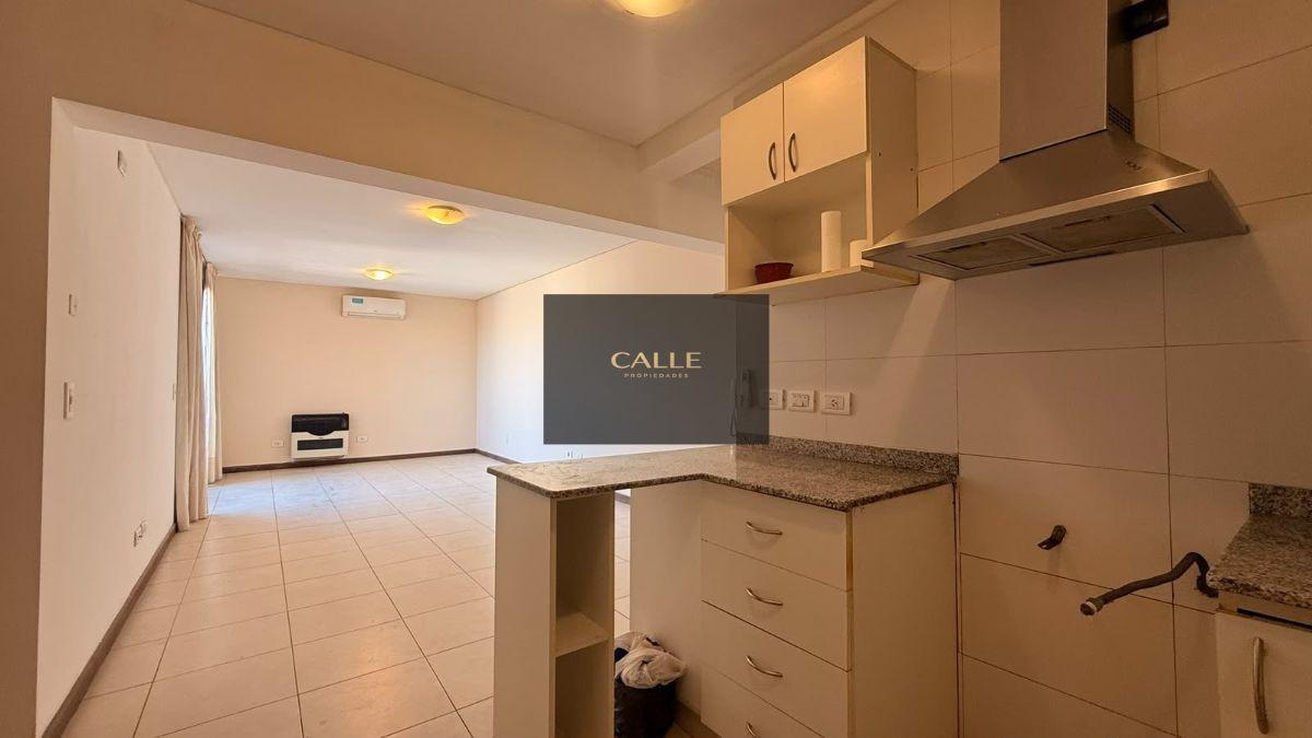 Foto de Departamento en venta c/ cochera en Godoy Cruz, imagen 5