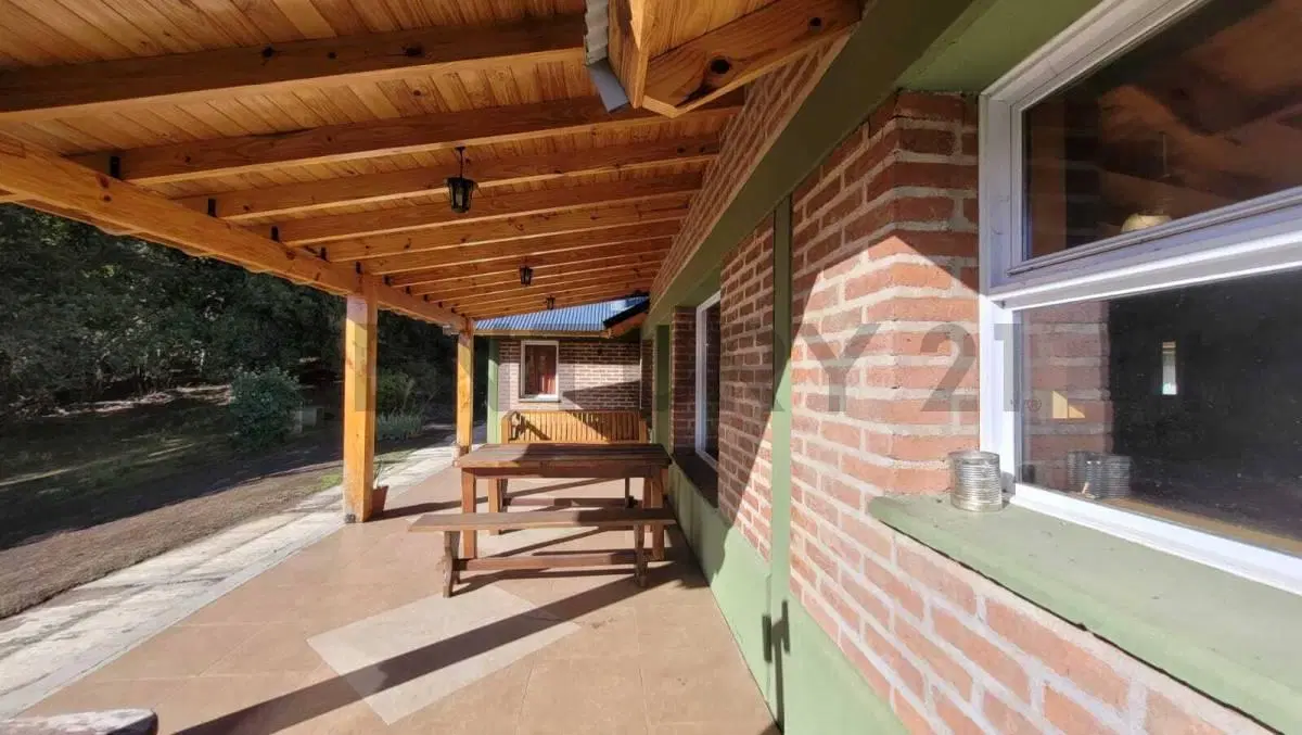 VENTA CASA SAN MARTIN DE LOS ANDES. SOBRE  LOTE DE 3HAS. CUESTA DE SEPULVEDA 3