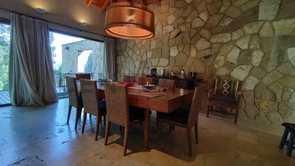VENTA EXCLUSIVA CASA  SAN MARTIN DE LOS ANDES. BARRIO CHAPELCO GOLF 5