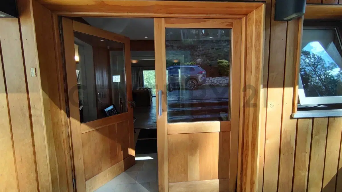 VENTA EXCLUSIVA CASA  SAN MARTIN DE LOS ANDES. BARRIO CHAPELCO GOLF 4