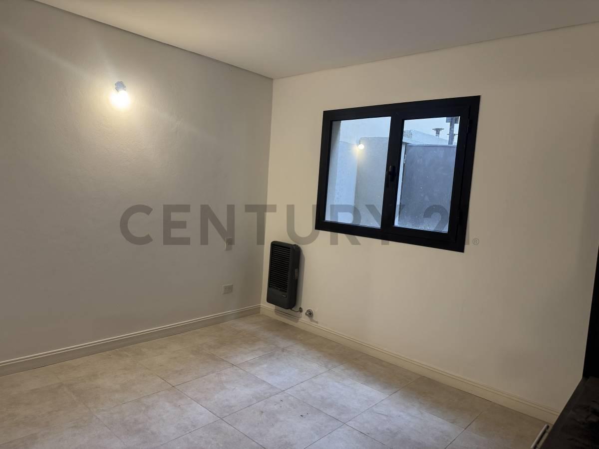 Foto de ALQUILER DEPARTAMENTO SAN MARTIN DE LOS ANDES. CASCO CENTRICO, imagen 2