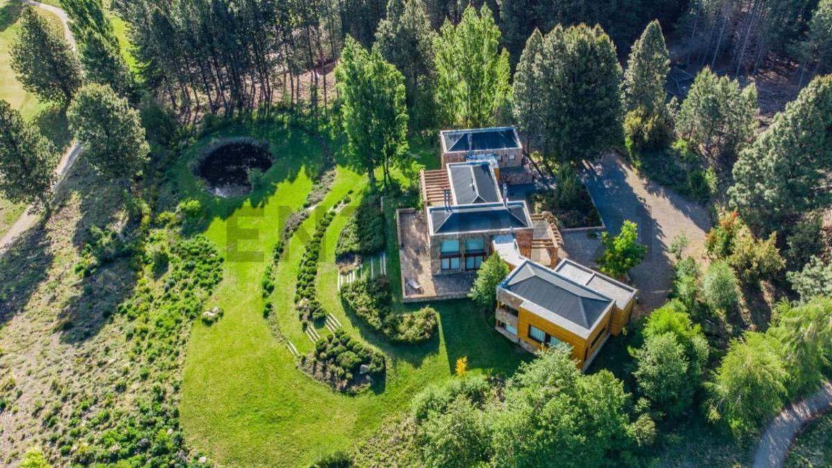 VENTA CASA SAN MARTÍN DE LOS ANDES. BARRIO CHAPELCO GOLF