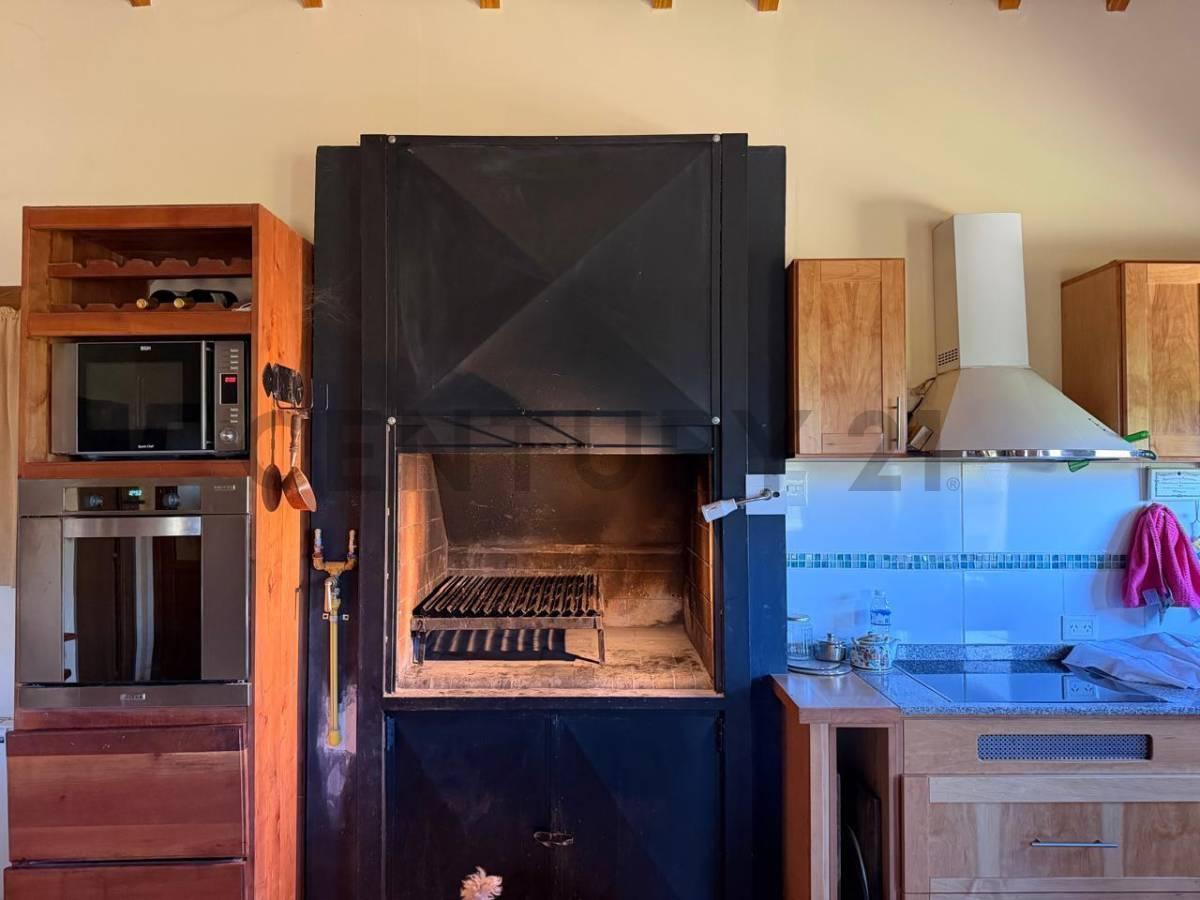 Foto de Casa con cabaña independiente en Venta en San Martin de los Andes, imagen 2