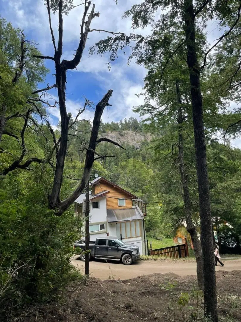 VENTA LOTE SAN MARTIN DE LOS ANDES . BARRIO LOS ROBLES APTO FINANCIACION Y SUBDIVISION. 4