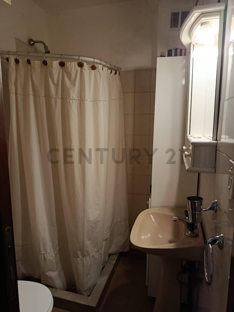 Foto de VENTA DEPARTAMENTO SAN MARTIN DE LOS ANDES . CASCO CENTRICO, imagen 5
