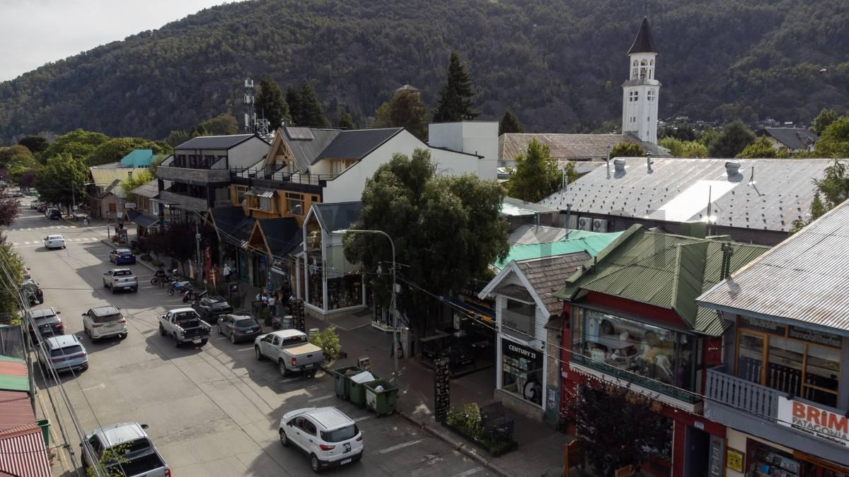 Foto de LOTE PREMIUM VENTA SAN MARTIN DE LOS ANDES P/ DESARROLLO COMERCIAL, imagen 5