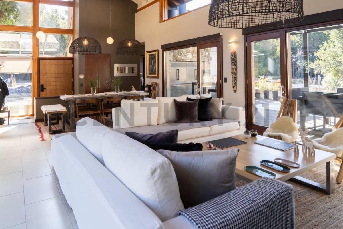 Foto de VENTA CASA SAN MARTIN DE LOS ANDES . BARRIO RINCON RADALES, imagen 1