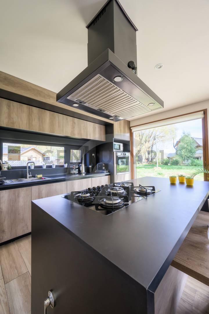 Foto de VENTA CASA SAN MARTIN DE LOS ANDES. A ESTRENAR , BARRIO LA CASCADA, imagen 4