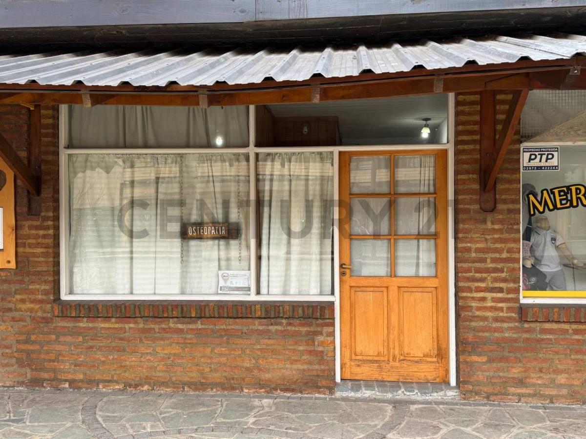 Foto de VENTA LOCAL COMERCIAL SAN MARTIN DE LOS ANDES. CASCO CENTRICO, imagen 2