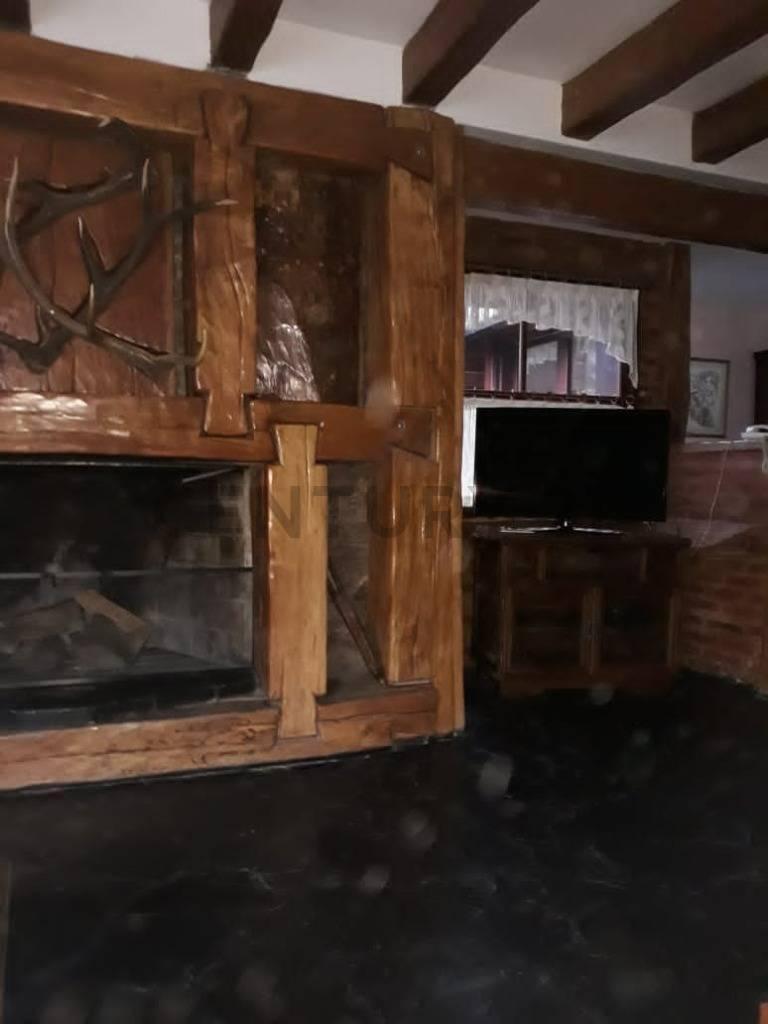 Foto de VENTA CASA SAN MARTIN DE LOS ANDES .CASCO CENTRICO, imagen 4