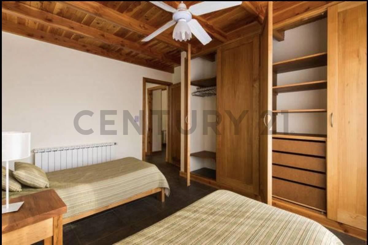 Foto de VENTA CASA SAN MARTIN DE LOS ANDES. CASCO CENTRICO, imagen 4