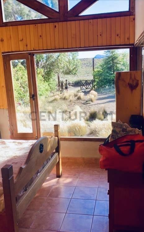 Foto de VENTA CASA VILLA HUECHULAFQUEN CON COSTA DE RIO - Junín de los Andes, imagen 2