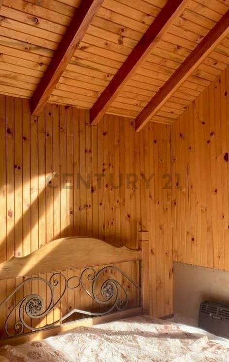 Foto de VENTA CASA VILLA HUECHULAFQUEN CON COSTA DE RIO - Junín de los Andes, imagen 1