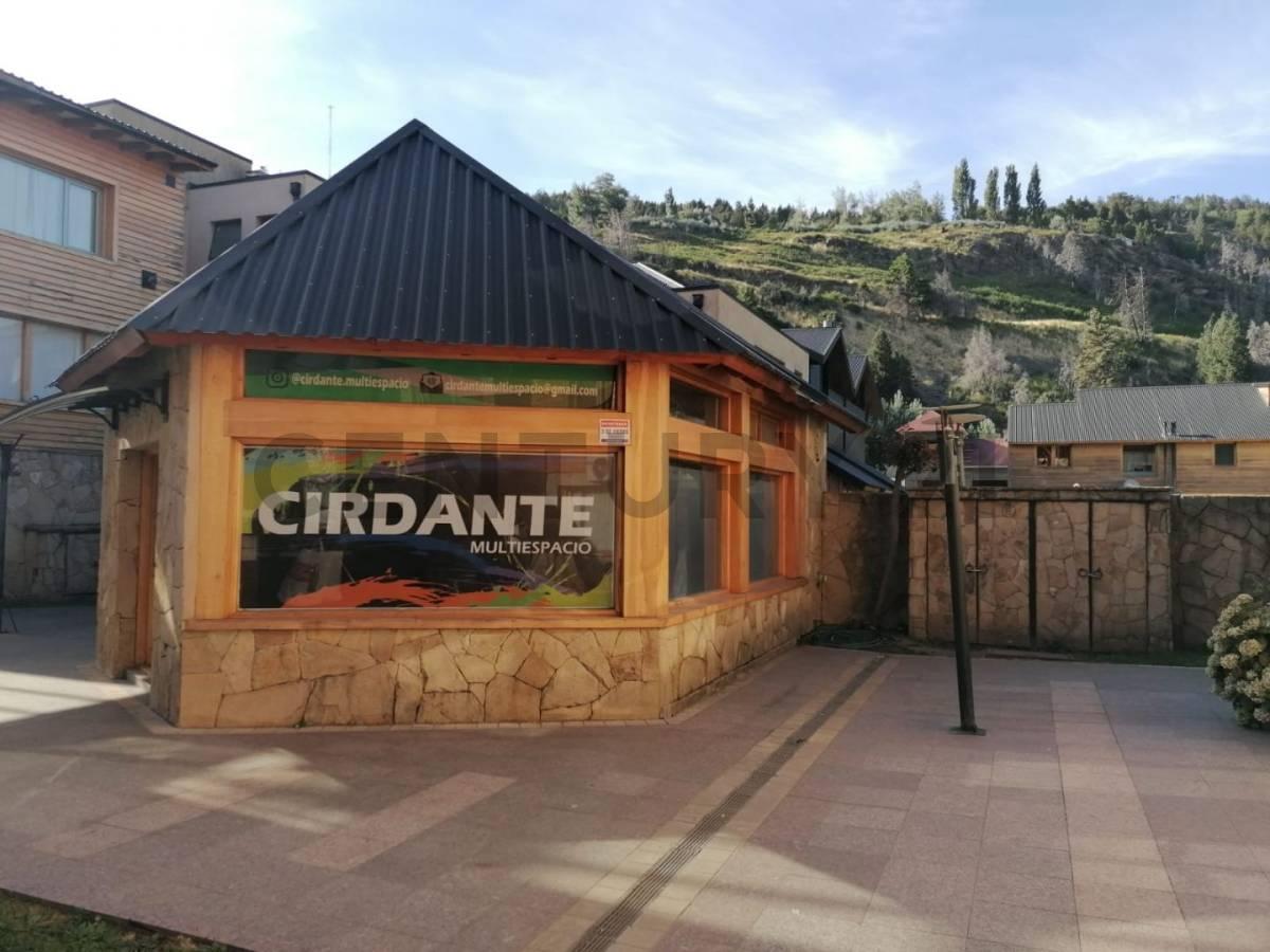 Foto de VENTA LOCAL COMERCIAL + COCHERA - SAN MARTIN DE LOS ANDES. CASCO, imagen 3