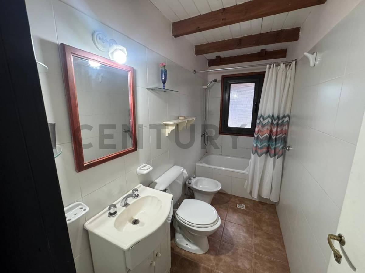 Foto de VENTA DEPARTAMENTO SAN MARTIN DE LOS ANDES. CASCO CENTRICO DUPLEX, imagen 5