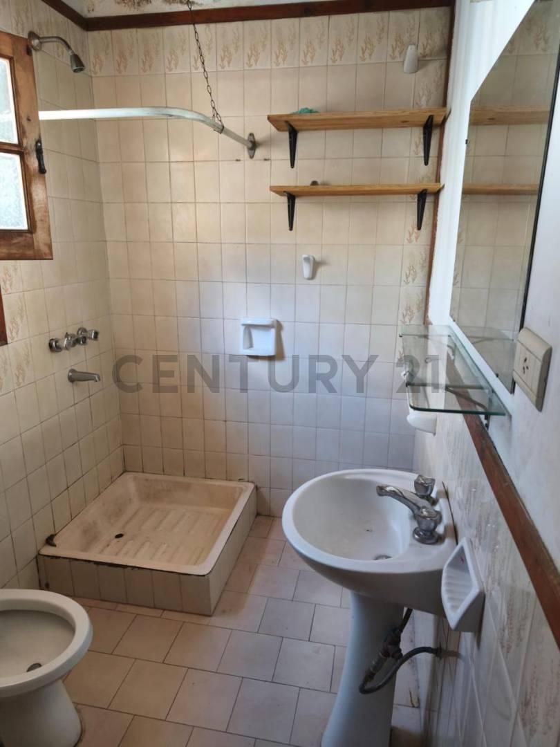 Foto de DEPARTAMENTO EN VENTA EN SAN MARTÍN DE LOS ANDES. CASCO CENTRICO, imagen 2