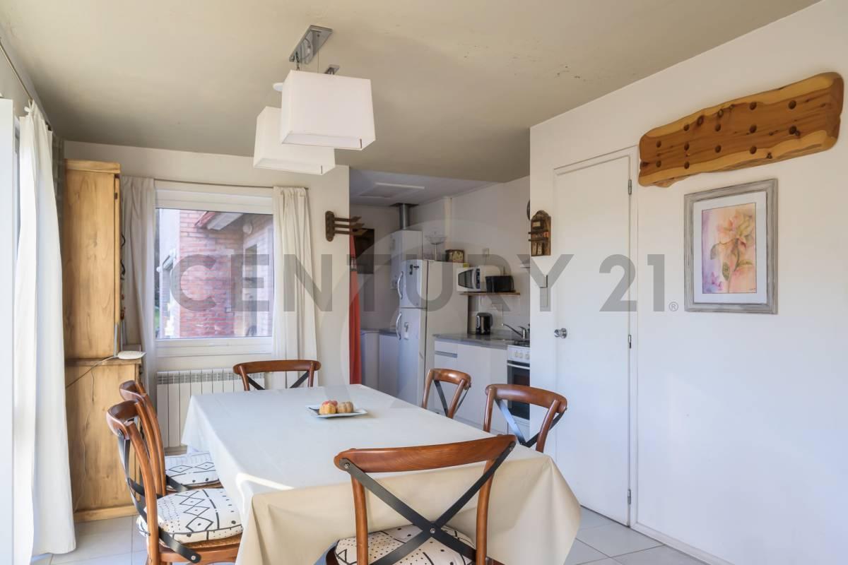 Foto de VENTA DEPARTAMENTO SAN MARTIN DE LOS ANDES. CASCO CENTRICO APTO CREDITO., imagen 1