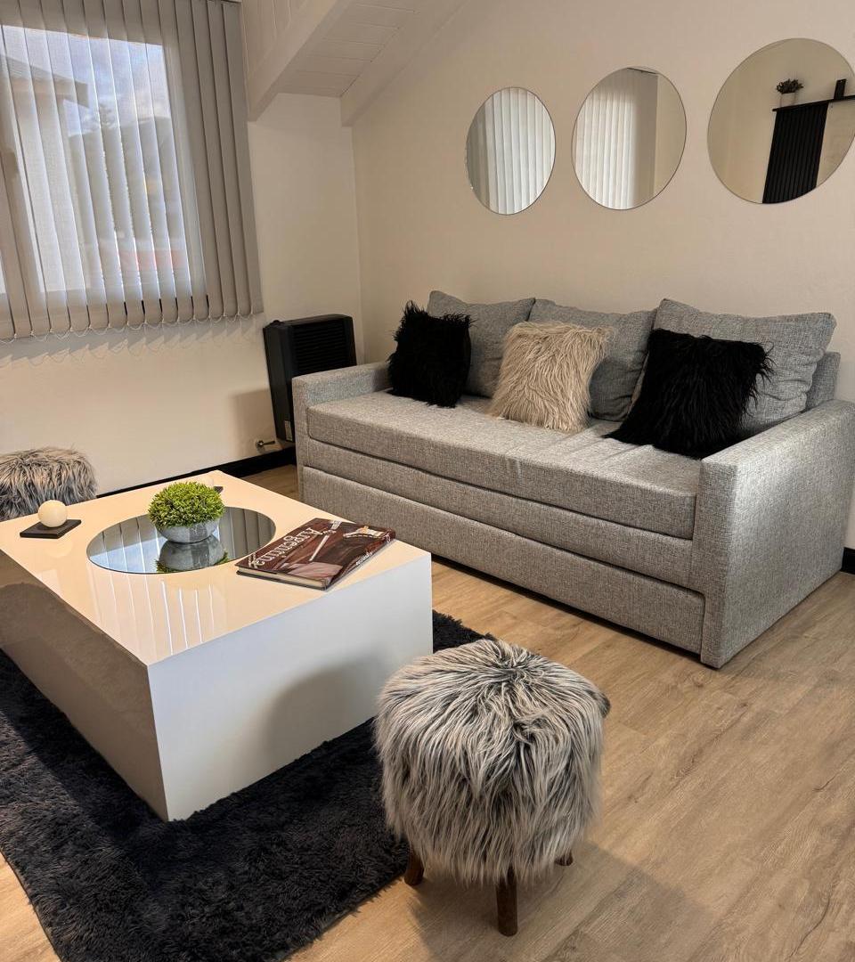Foto de VENTA DEPARTAMENTO 2 AMBIENTES CON COCHERA SAN MARTIN DE LOS ANDES, imagen 2