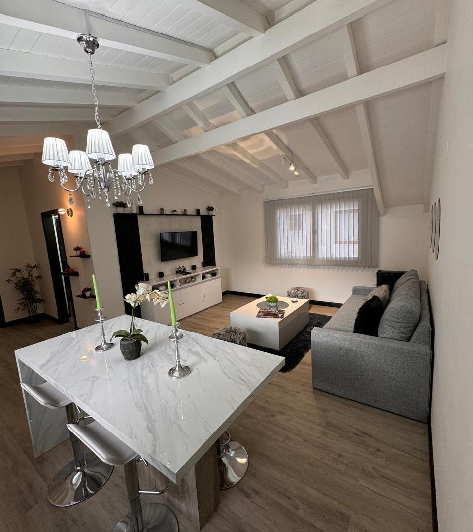 Foto de VENTA DEPARTAMENTO 2 AMBIENTES CON COCHERA SAN MARTIN DE LOS ANDES, imagen 1
