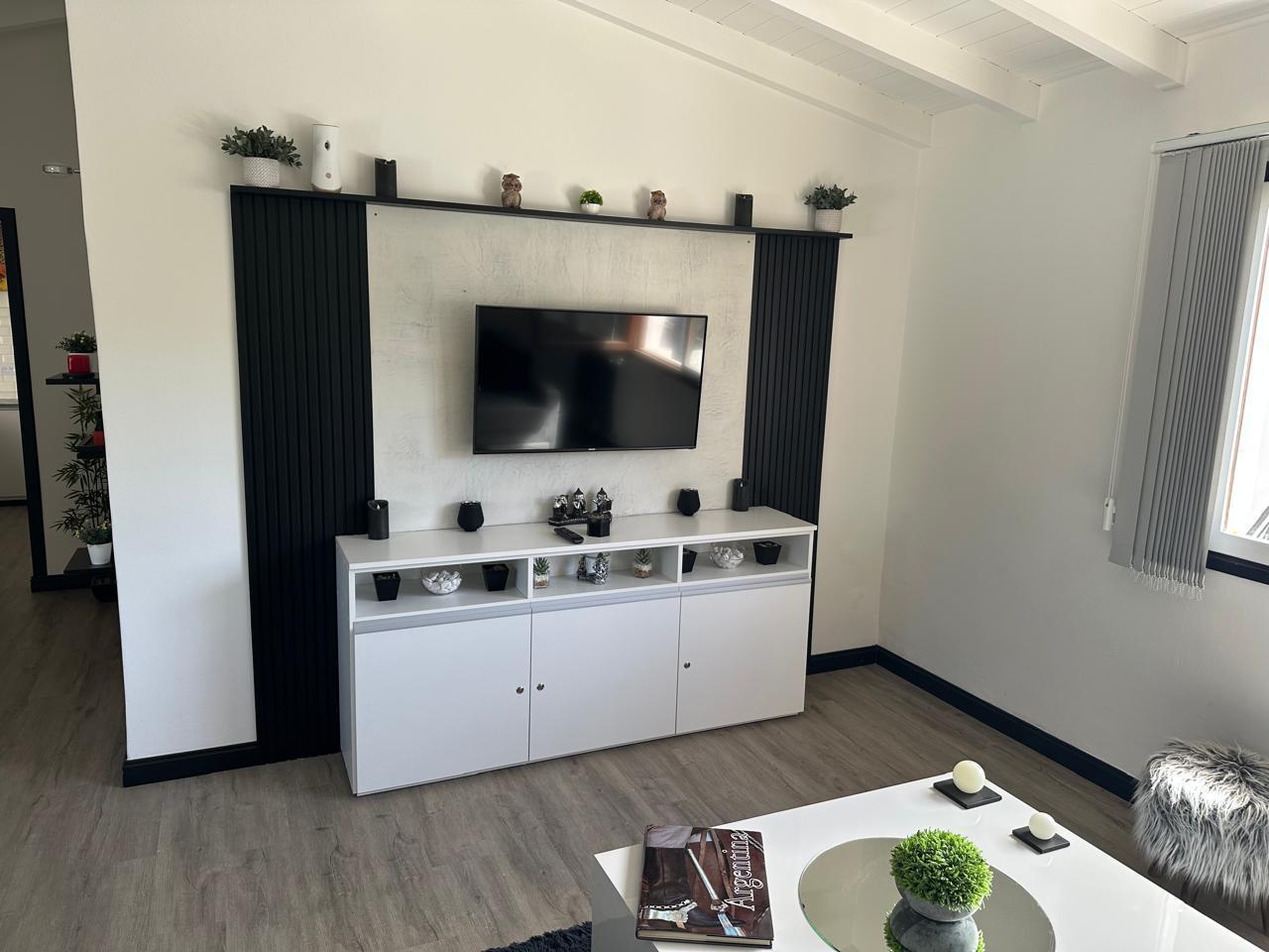 Foto de VENTA DEPARTAMENTO 2 AMBIENTES CON COCHERA SAN MARTIN DE LOS ANDES, imagen 4