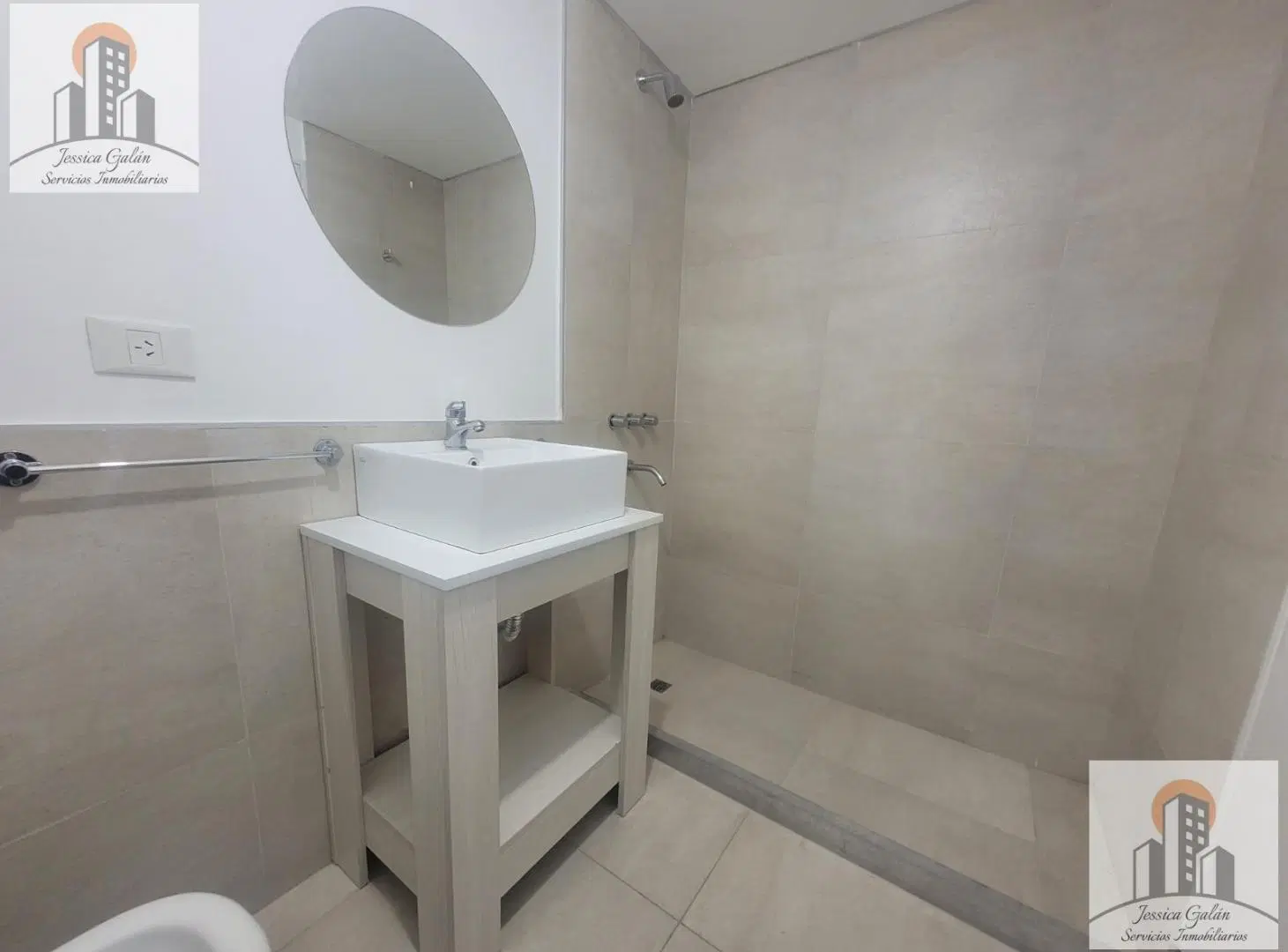 Alquiler departamento 1 dormitorio con cochera, zona centro alto. 4