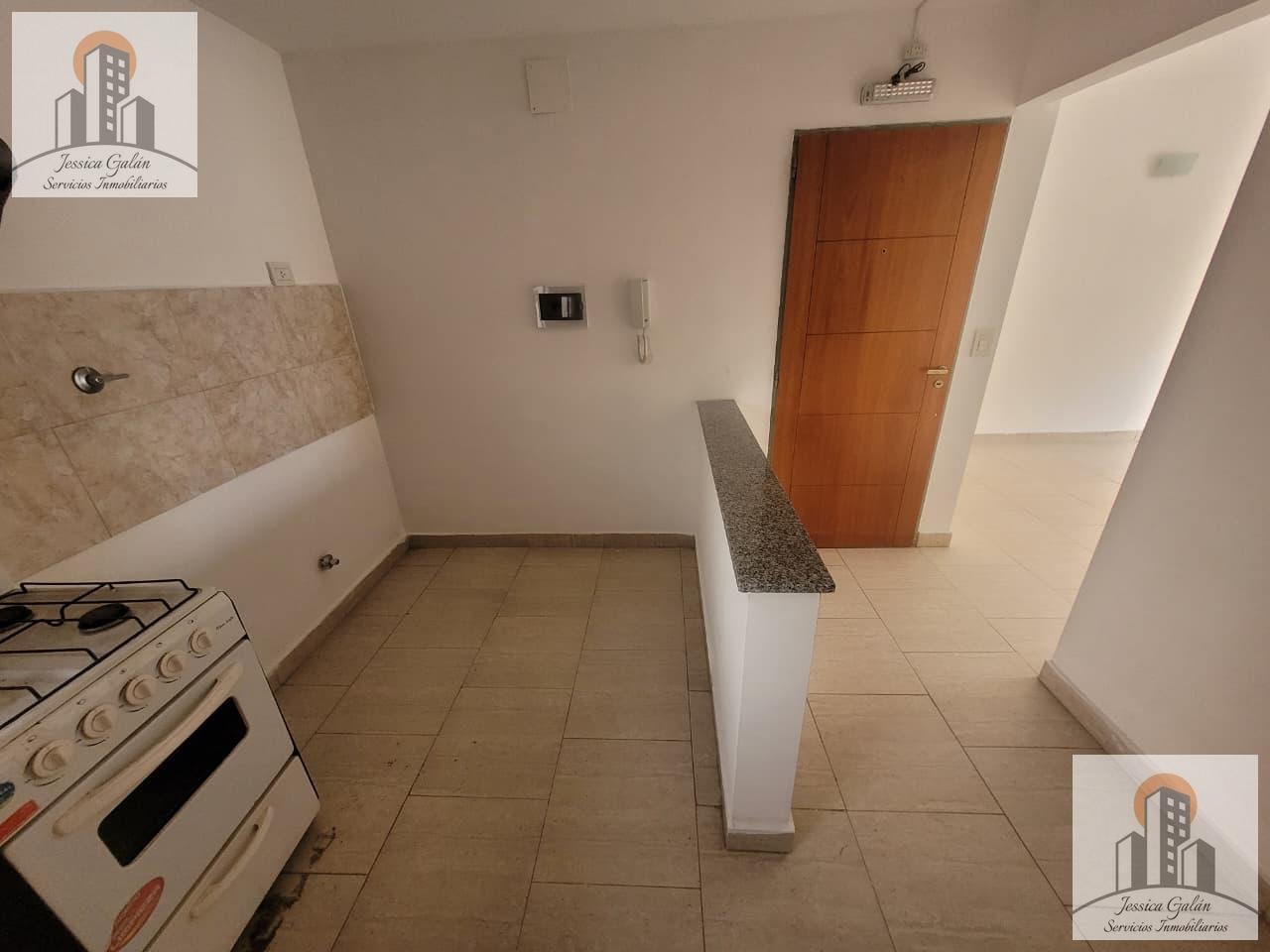 Foto de Alquiler departamento 2 dormitorios con balcón, imagen 5