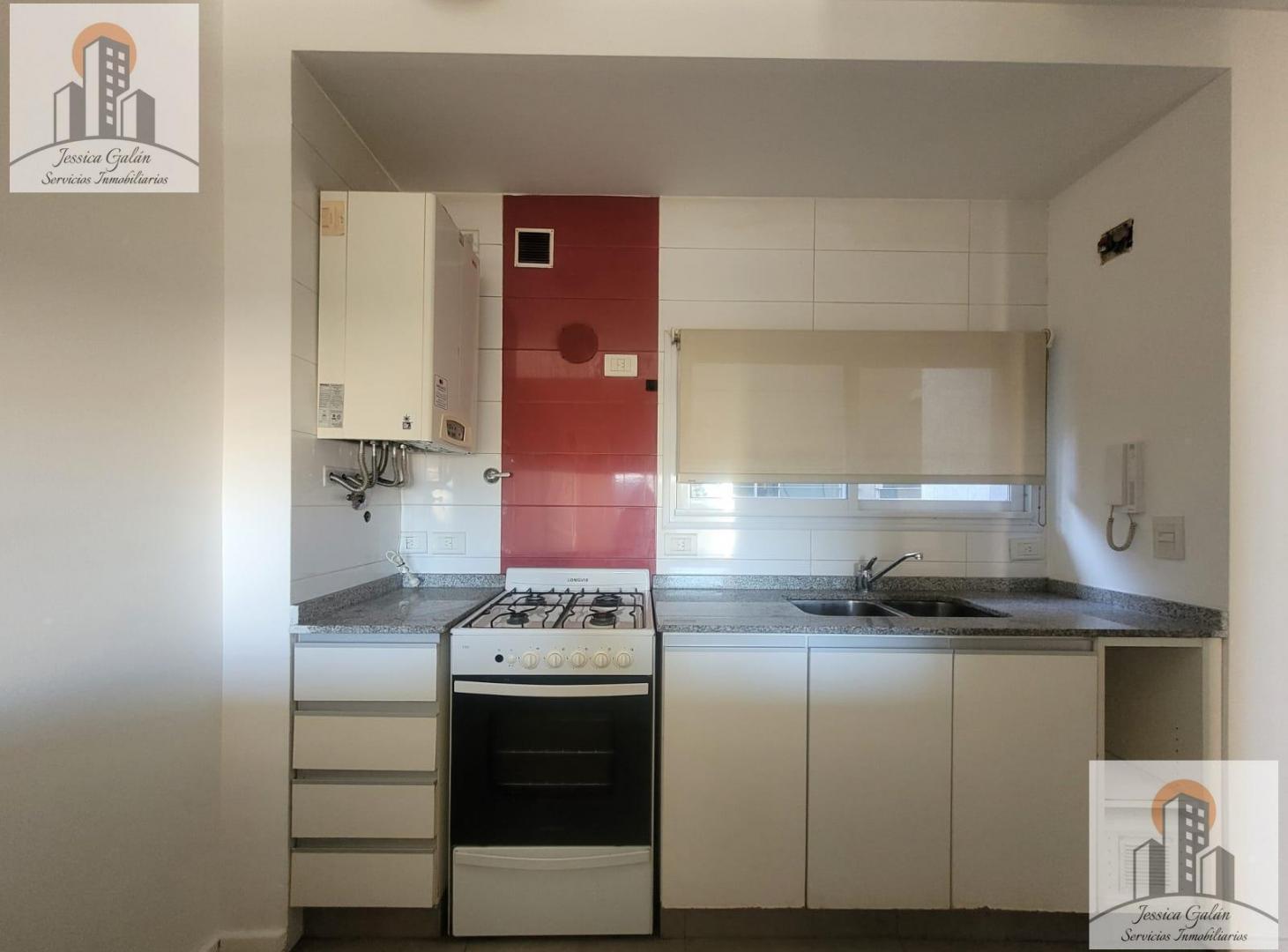 Foto de ALQUILER Departamento de un dormitorio con balcón. Nivel gerencial. San, imagen 2