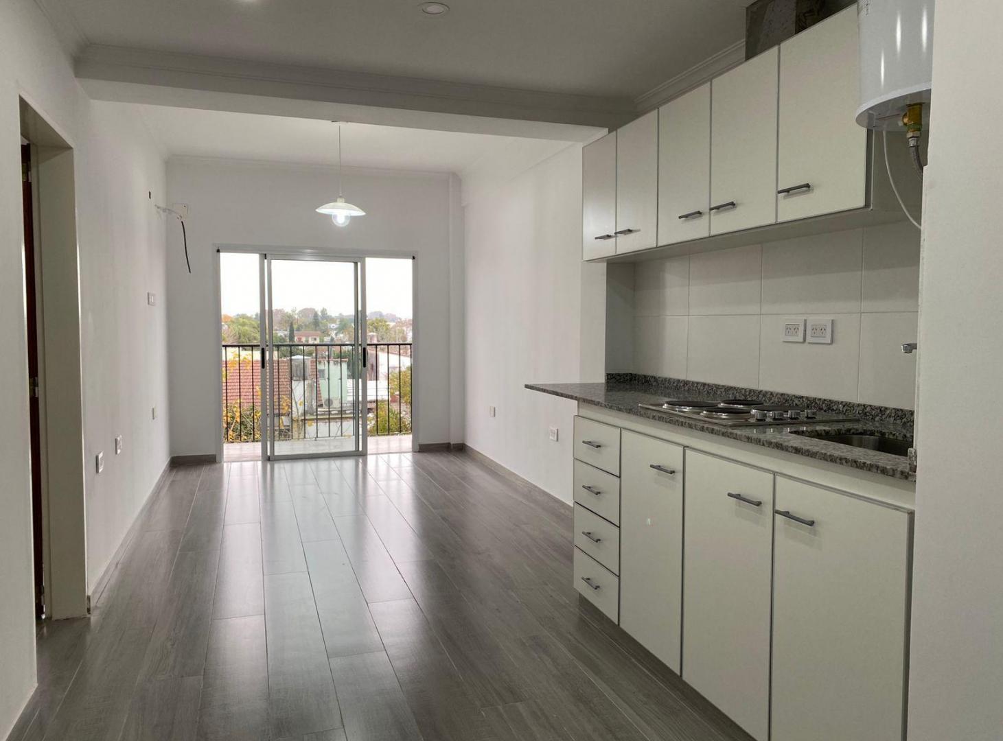 Foto de Venta departamento dos ambientes a metros de estación Ej Andes., imagen 2