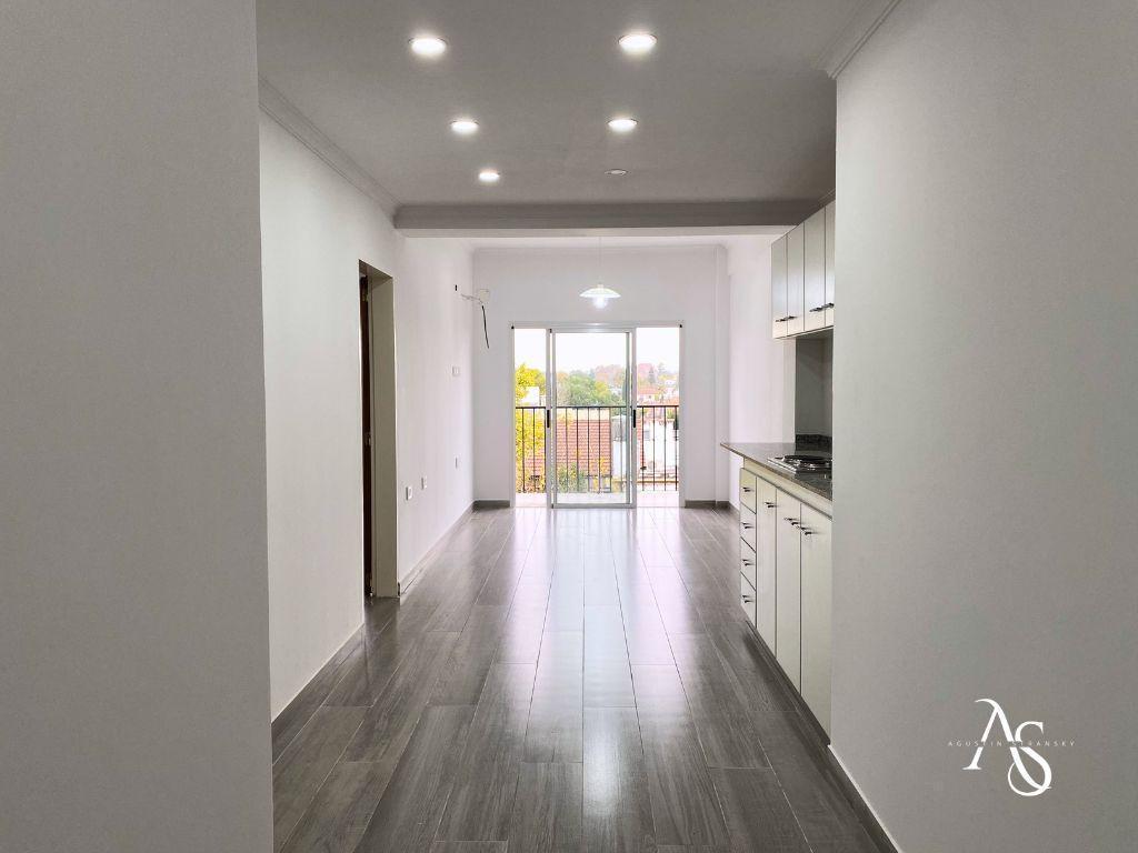 Foto de Venta departamento dos ambientes a metros de estación Ej Andes., imagen 1