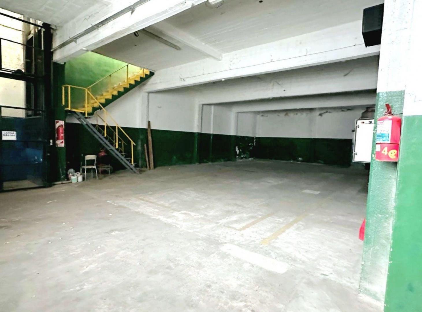 Foto de Galpón de 920 m² en Alquiler – Villa Maipú – Zona Industrial, imagen 3