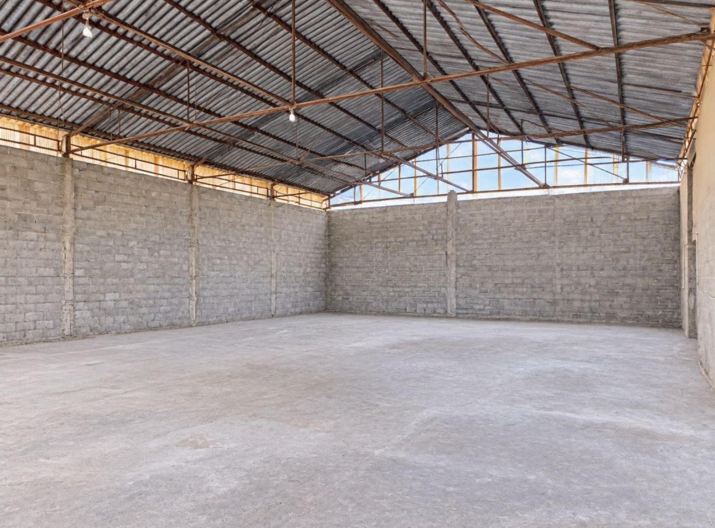 Foto de Alquiler Galpón/ Depósito 400m2, Colectora Acceso Oeste, Trifásica, imagen 4