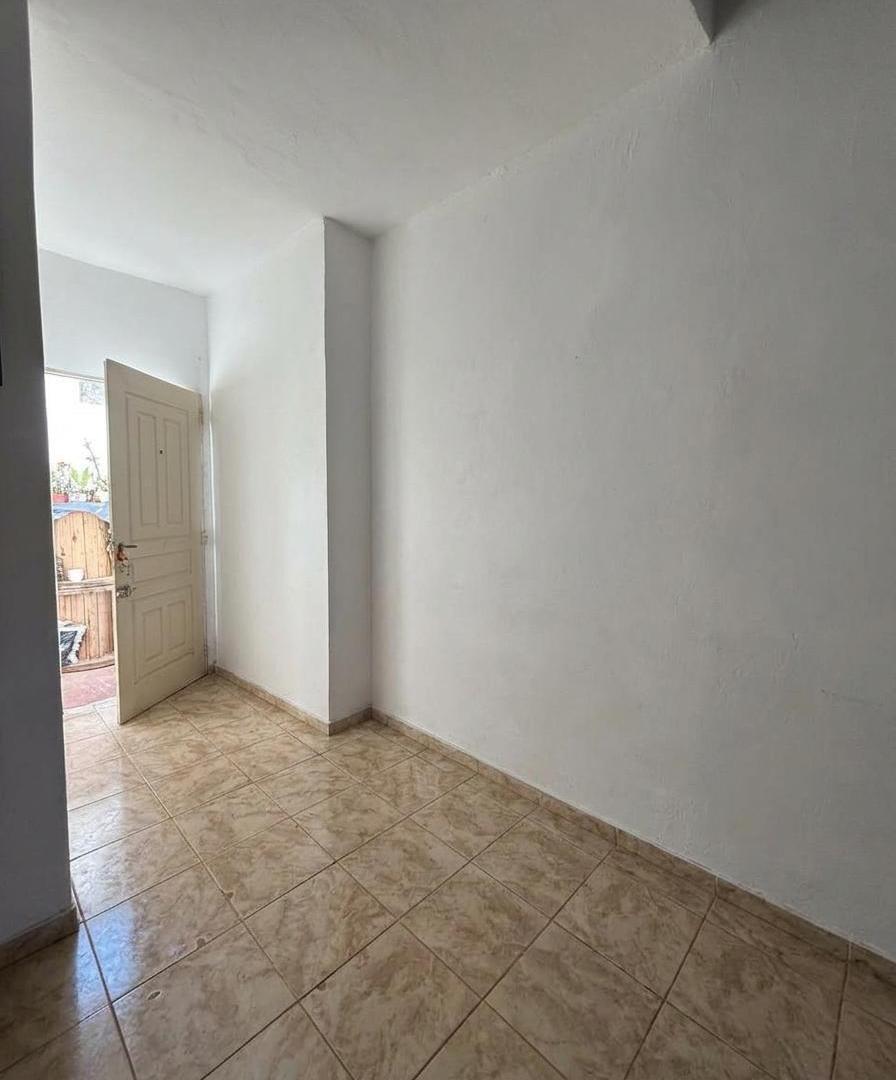Foto de Duplex 3 ambientes con patio en Muñiz, imagen 5