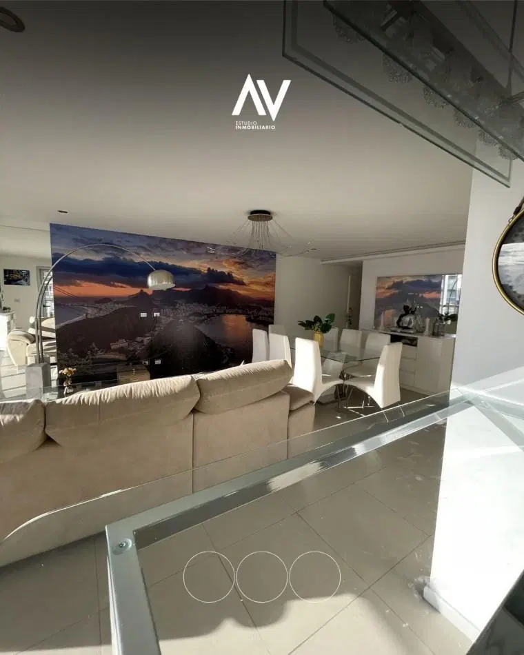 En venta! Semipiso 4 ambientes con doble cochera Guemes y la costa 2