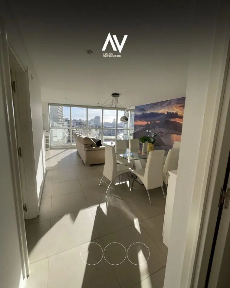 En venta! Semipiso 4 ambientes con doble cochera Guemes y la costa 3