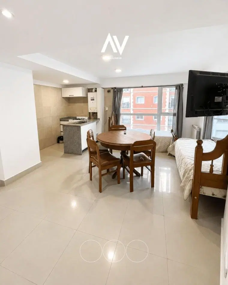 En Venta ! dos ambientes al frente con balcon 3