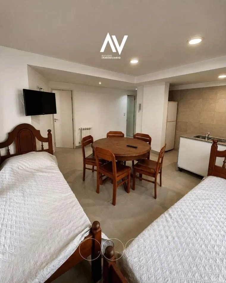 En Venta ! dos ambientes al frente con balcon 2