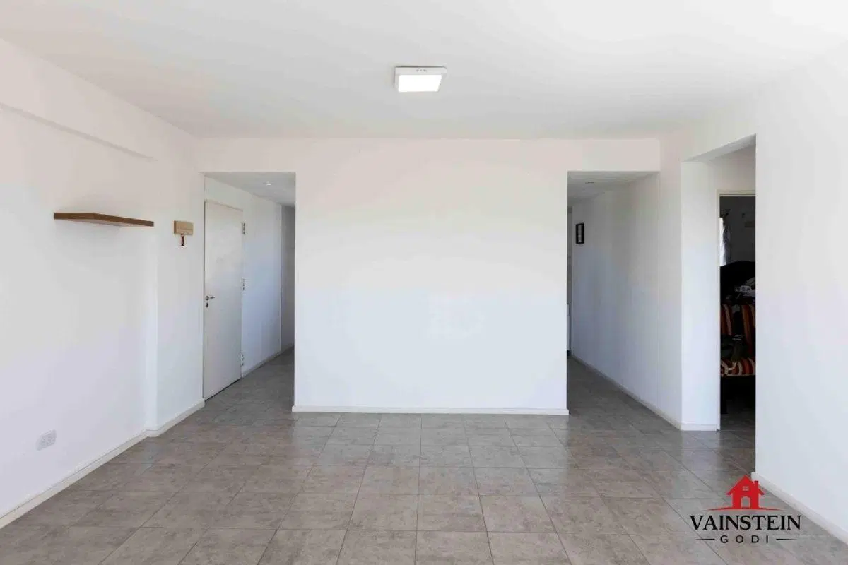 Oportunidad de Inversión - 4 Ambientes en Canning con Renta Activa 1