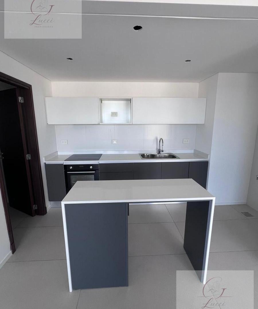 Foto de Departamento en Alquiler en Trade Tower, Neuquén Capital, imagen 3