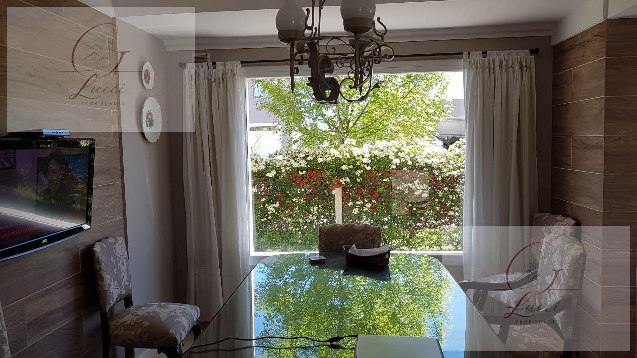 Foto de Casa de 3 dormitorios con pileta climatizada en Barrio Sauces del, imagen 5