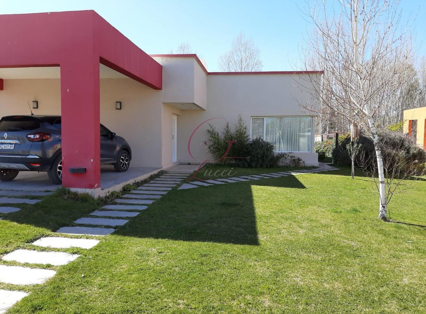Foto de Casa en Venta en Barrio Privado La Zagala, Neuquén Capital, imagen 1