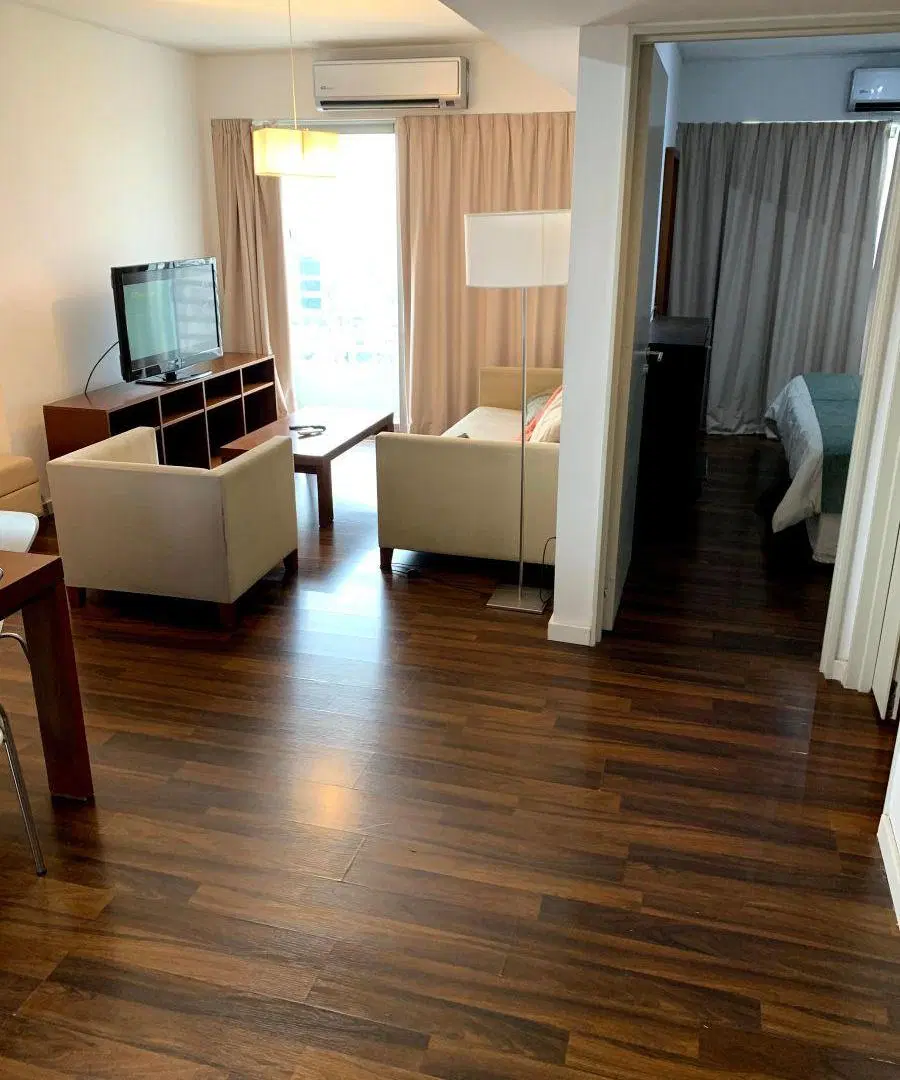 Excelente 2 ambientes amoblado en piso alto de QUARTIER SAN TELMO 2