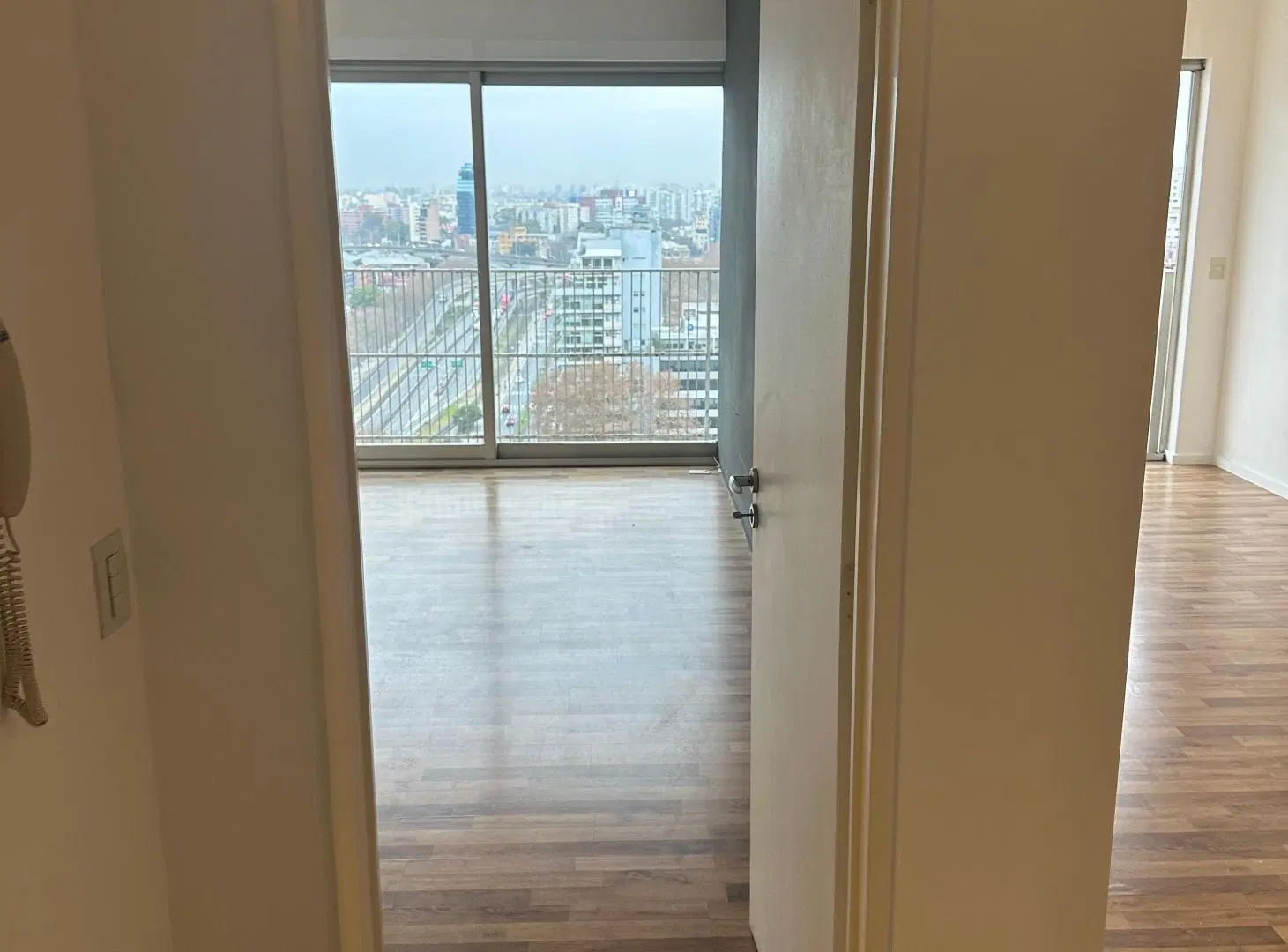 Excelente 2 ambientes en Quartier Madero Urbano 4