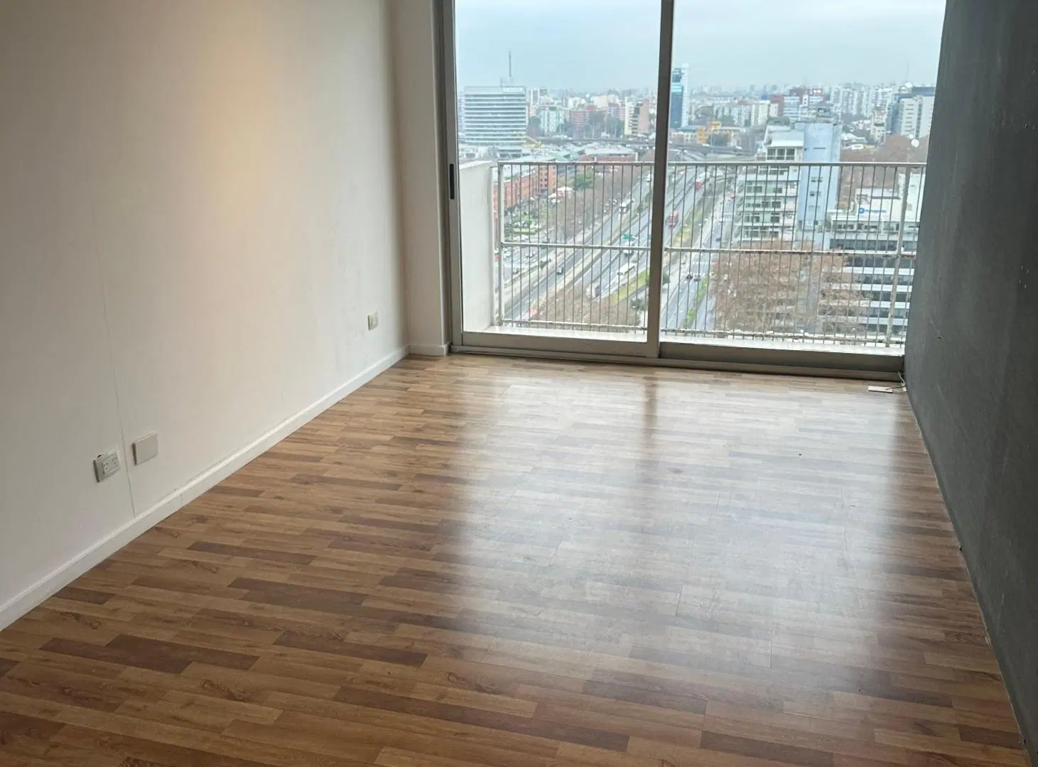 Excelente 2 ambientes en Quartier Madero Urbano 5
