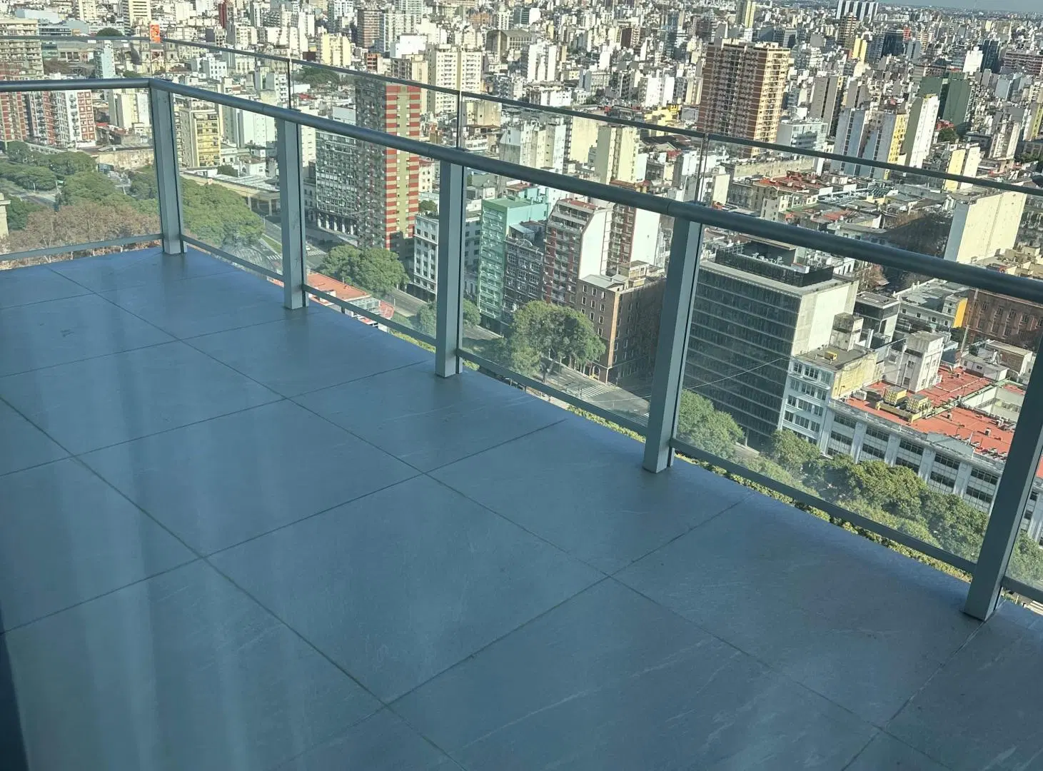 Excelente 3 ambientes en venta en Quartier del Bajo 2