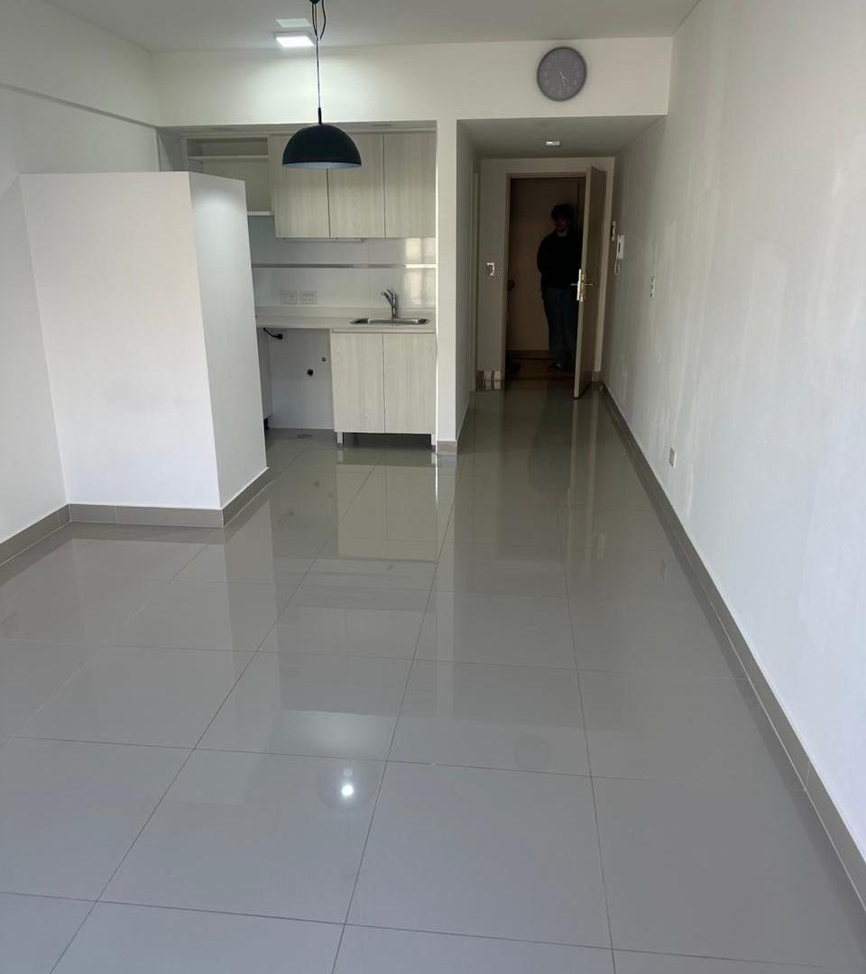 Foto de Venta en Paseo de la Cisterna: Increíble Monoambiente apto profesional, imagen 4